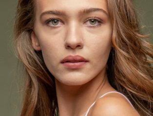 Melisa Döngel Kimdir? İşte Bilmeniz Gerekenler